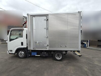 ISUZU Elf Aluminum Van TPG-NLR85AN 2018 217,469km_6