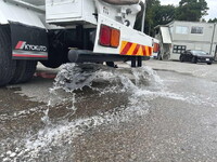 ISUZU Forward Sprinkler Truck PKG-FRR90S1 2011 72,107km_13