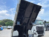 MITSUBISHI FUSO Canter Dump 2RG-FBA60 2026 244km_12