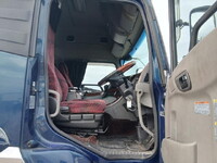 UD TRUCKS Quon Trailer Head QPG-GK5XAB 2017 579,000km_12