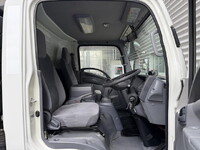 ISUZU Elf Aluminum Van TPG-NPR85YN 2017 152,000km_33