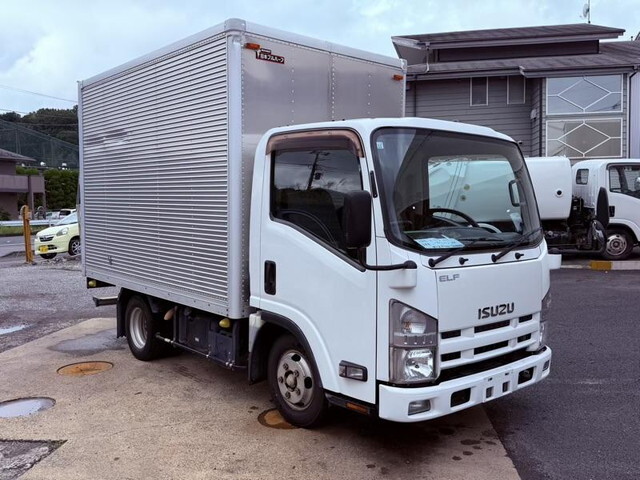 Elf Aluminum Van_1