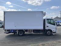 HINO Dutro Refrigerator & Freezer Truck TKG-XZU712M 2018 272,263km_6