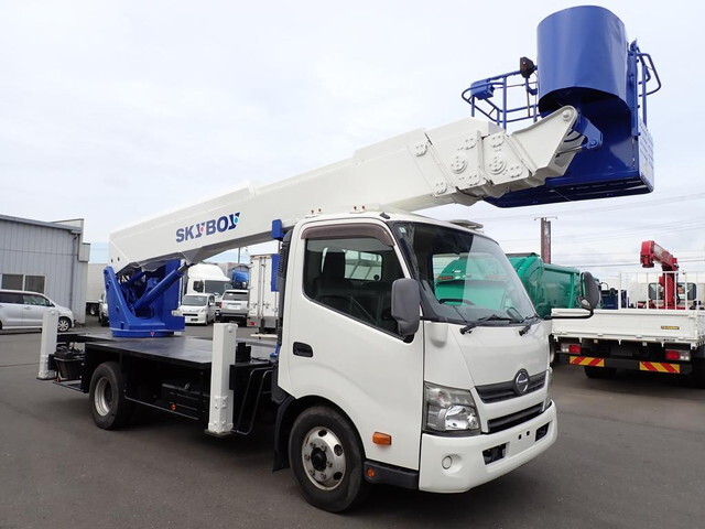 Dutro Cherry Picker_1
