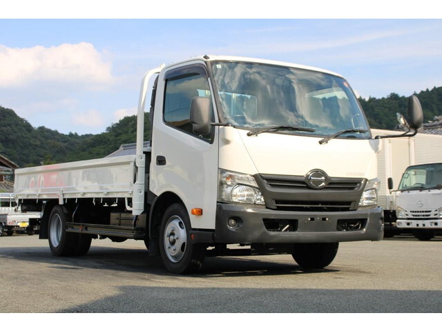 HINO Dutro Flat Body TPG-XZU710M 2019 69,421km_1