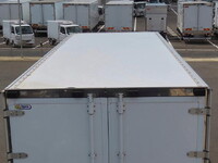 ISUZU Forward Refrigerator & Freezer Truck 2PG-FRR90T2 2021 304,500km_8