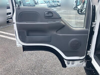 ISUZU Elf Double Cab TPG-NJR85A 2019 86,141km_33