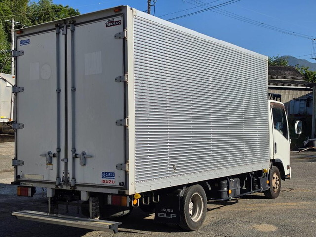 Elf Aluminum Van_2