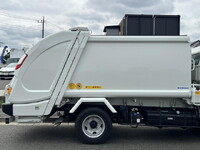 MITSUBISHI FUSO Canter Garbage Truck 2RG-FEAV0 2023 7,157km_6