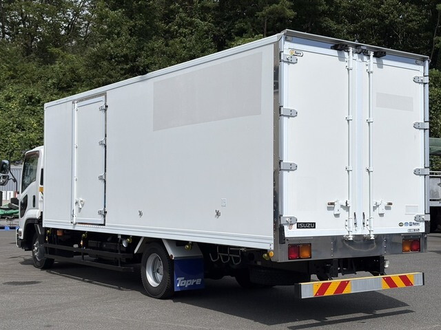 Forward Refrigerator & Freezer Truck_2