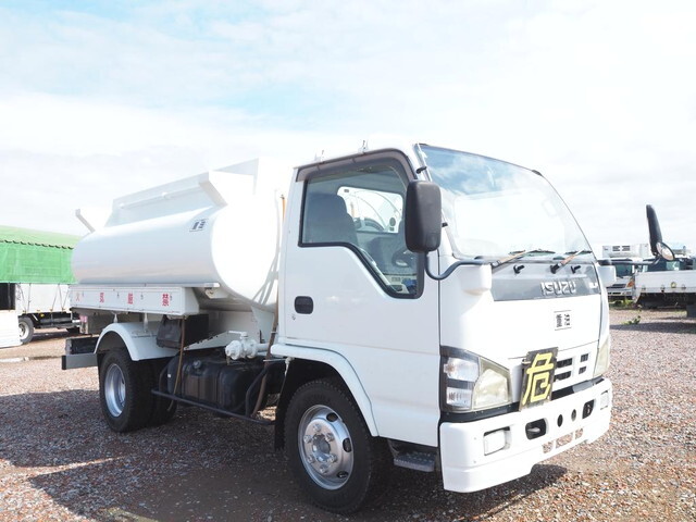 ISUZU Elf Tank Lorry PB-NKR81N 2011 9,736km