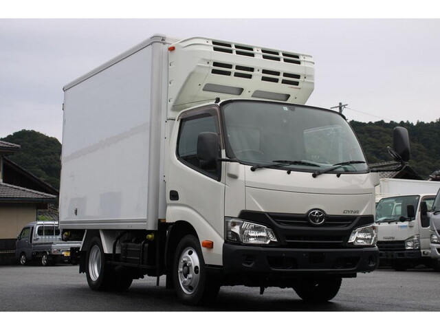 TOYOTA Toyoace Refrigerator & Freezer Truck TKG-XZU605 2017 137,608km_1