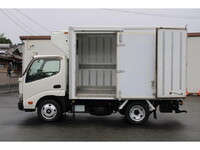 TOYOTA Toyoace Refrigerator & Freezer Truck TKG-XZU605 2017 137,608km_16