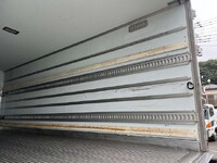 ISUZU Forward Refrigerator & Freezer Truck TKG-FRR90S2 2016 448,664km_13