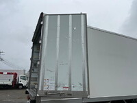 ISUZU Forward Refrigerator & Freezer Truck TKG-FRR90S2 2016 448,664km_19