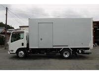 ISUZU Elf Aluminum Van TRG-NMR85AN 2016 198,299km_5