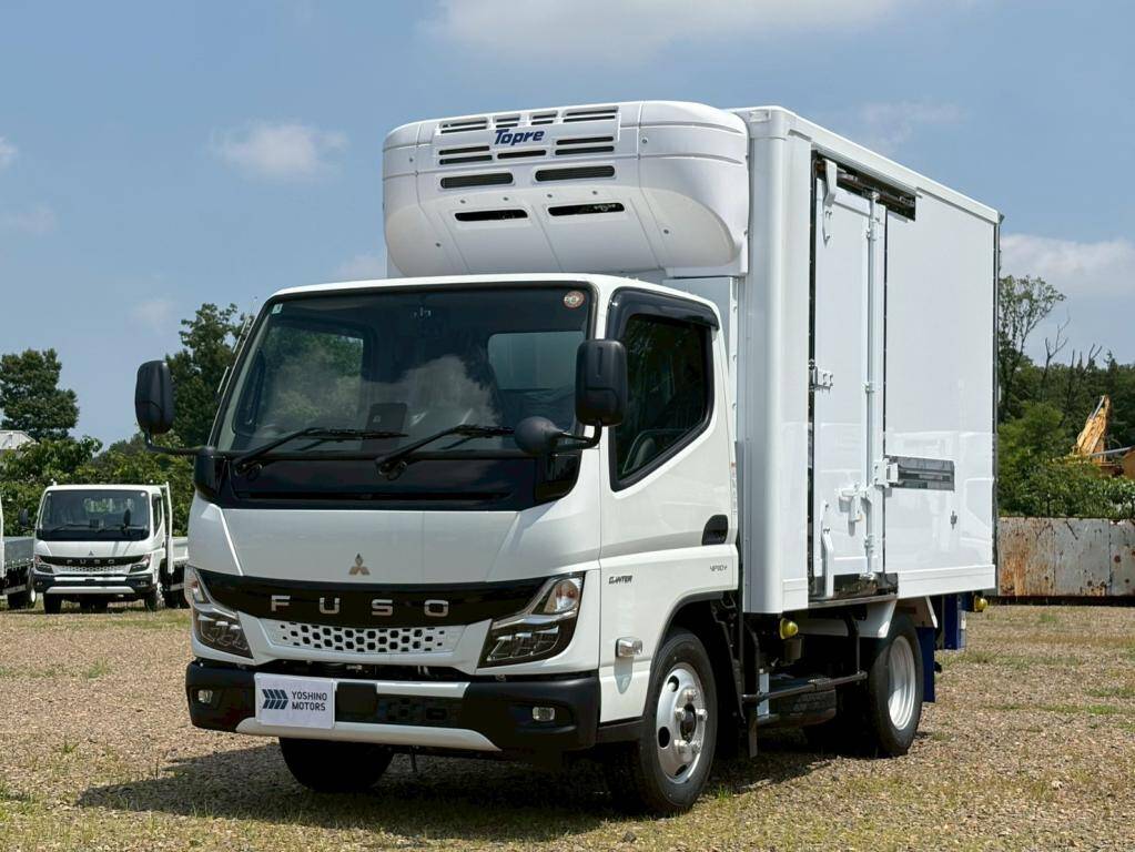 Canter Refrigerator & Freezer Truck_1