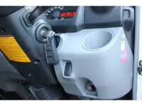 HINO Dutro Double Cab TKG-XZU710M 2016 82,459km_35