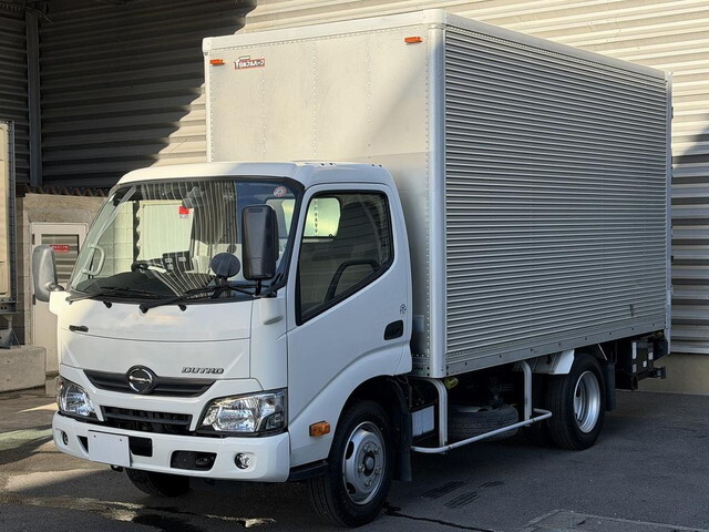 Dutro Aluminum Van_1