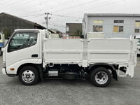 HINO Dutro Flat Body 2RG-XZU605M 2021 103,800km_6