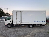 HINO Dutro Refrigerator & Freezer Truck TSG-XKU720M 2017 277,000km_5