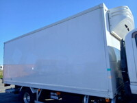 ISUZU Forward Refrigerator & Freezer Truck 2PG-FRR90S2 2018 529,000km_9