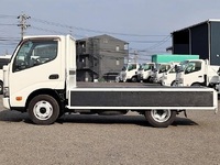 HINO Dutro Flat Body 2RG-XZC605M 2022 89,000km_11