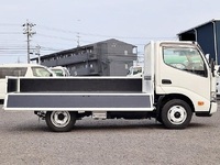 HINO Dutro Flat Body 2RG-XZC605M 2022 89,000km_9