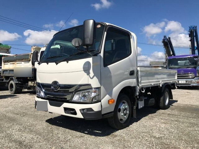 HINO Dutro Flat Body 2WG-XZU606M 2026 1,000km_1