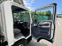 ISUZU Elf Aluminum Van TRG-NLR85AN 2018 170,600km_30