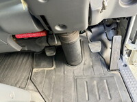 ISUZU Elf Aluminum Van TRG-NLR85AN 2018 170,600km_33