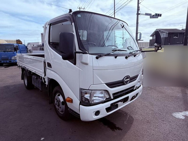 HINO Dutro Flat Body TKG-XZC605M 2018 112,550km_1