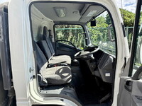 ISUZU Elf Aluminum Van TRG-NPR85AN 2017 73,300km_33