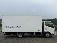 HINO Dutro Refrigerator & Freezer Truck TQG-XKU710M 2015 313,000km_7