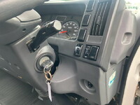 ISUZU Elf Flat Body TRG-NPR85AR 2016 133,354km_25