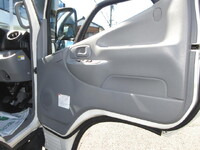 TOYOTA Others Aluminum Van TPG-XZU605 2018 206,000km_24