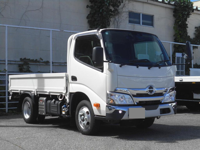 HINO Dutro Flat Body 2WG-XZU606M 2026 252km_1