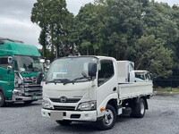 HINO Dutro Flat Body TPG-XZU605M 2017 68,298km_1
