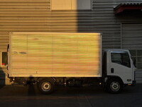 ISUZU Elf Aluminum Van TPG-NPR85YN 2017 182,000km_4