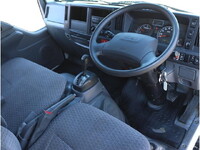 ISUZU Elf Panel Van TRG-NJR85AN 2018 90,095km_27