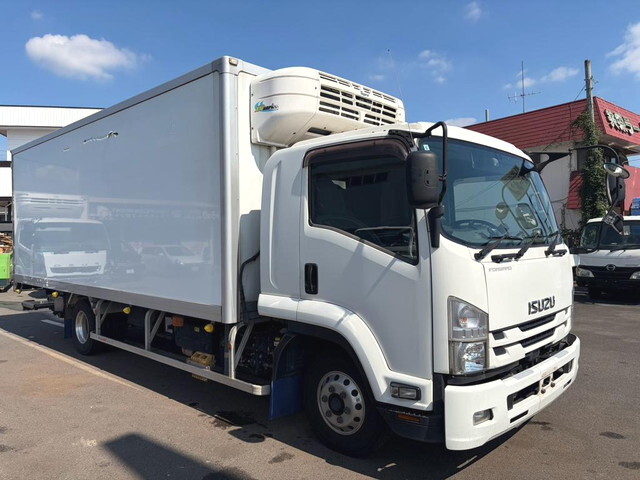 ISUZU Forward Refrigerator & Freezer Truck 2PG-FRR90S2 2018 607,247km