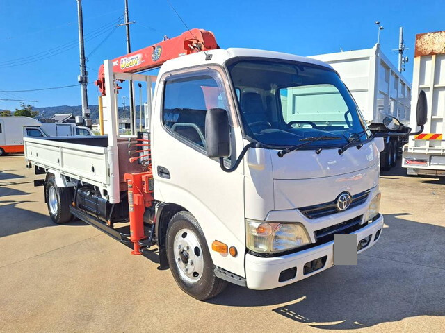 Toyoace Truck (With 4 Steps Of Cranes)_1