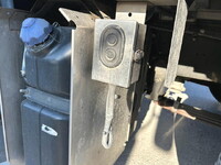ISUZU Giga Aluminum Wing 2PG-CYJ77C 2017 695,000km_18