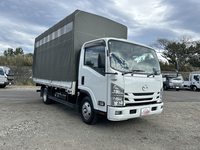 Titan Covered Truck_2