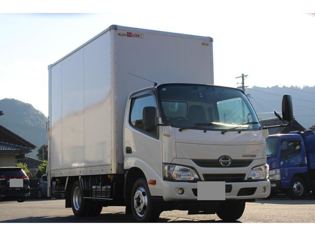 Dutro Aluminum Van_1