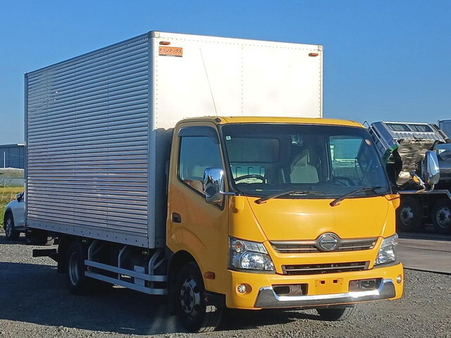 Dutro Aluminum Van_1
