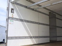 UD TRUCKS Condor Aluminum Van 2RG-BRR90T2 2023 168,000km_9