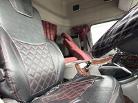 UD TRUCKS Quon Trailer Head 2PG-GK5AAB 2018 514,443km_31