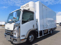 ISUZU Elf Refrigerator & Freezer Truck 2RG-NPR88AN 2022 148,000km_1