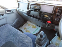 ISUZU Elf Panel Van TRG-NMR85AN 2015 107,000km_14